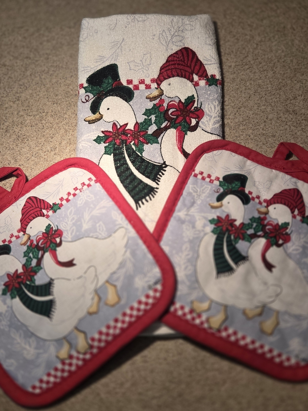 Holiday Duck Kitchen Towel and Pot Holder Set Vintage